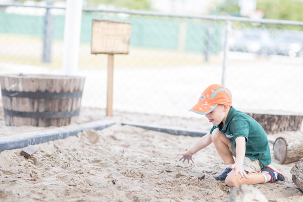 The Experiential School of Tampa Bay promotes outdoor free play